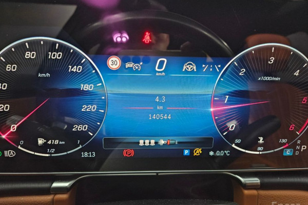 2022 Mercedes-Benz S-Класс с пробегом 140 535 км