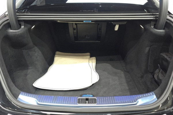 2023 Mercedes-Benz S-Класс с пробегом 32 647 км