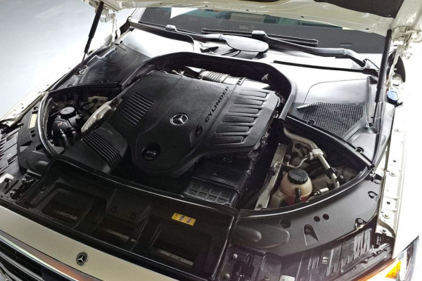 2022 Mercedes-Benz S-Класс с пробегом 56 258 км