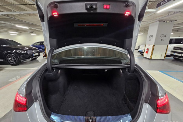 2022 Mercedes-Benz S-Класс с пробегом 47 178 км