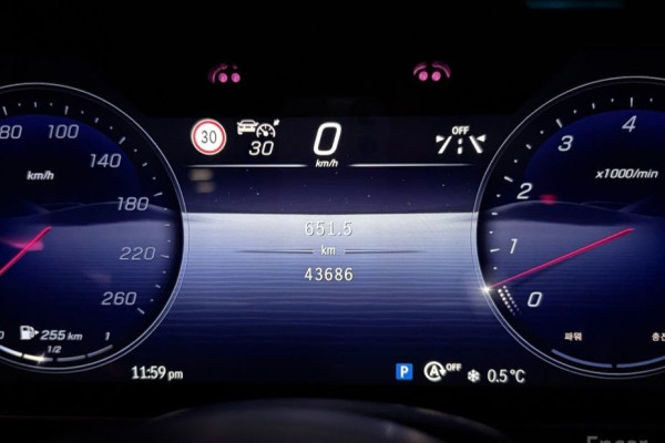 2023 Mercedes-Benz S-Класс с пробегом 44 000 км