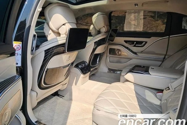 2022 Mercedes-Benz S-Класс с пробегом 72 500 км