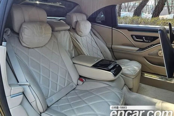 2022 Mercedes-Benz S-Класс с пробегом 72 500 км