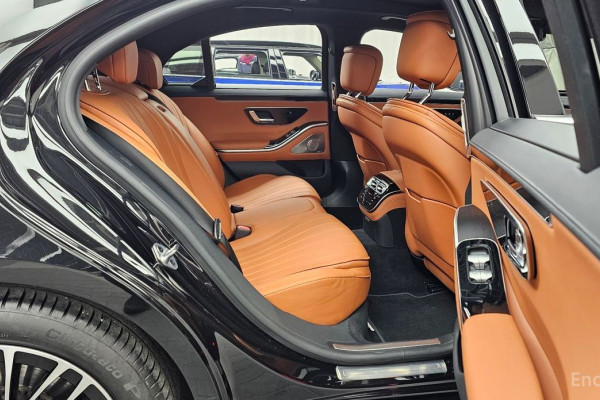 2022 Mercedes-Benz S-Класс с пробегом 35 954 км