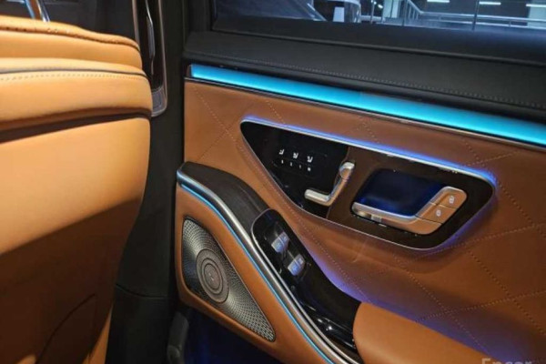 2023 Mercedes-Benz S-Класс с пробегом 104 308 км