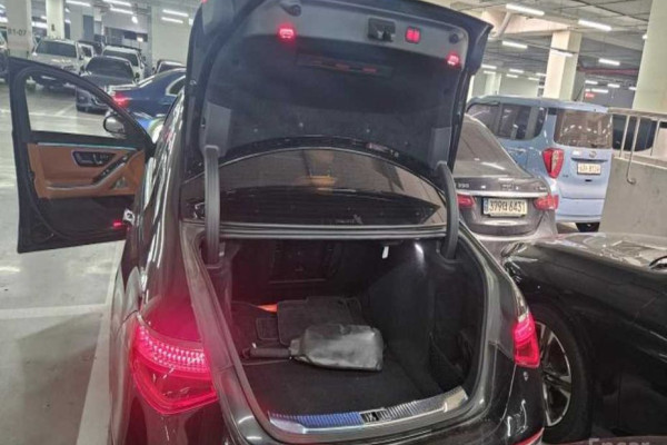 2023 Mercedes-Benz S-Класс с пробегом 104 308 км