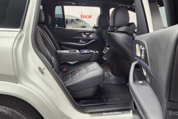 2022 Mercedes-Benz GLS с пробегом 83 974 км