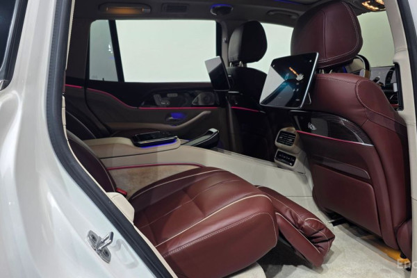 2023 Mercedes-Benz GLS с пробегом 32 849 км