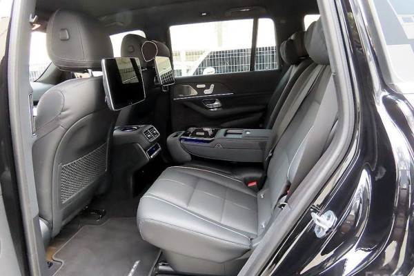 2023 Mercedes-Benz GLS с пробегом 4 451 км