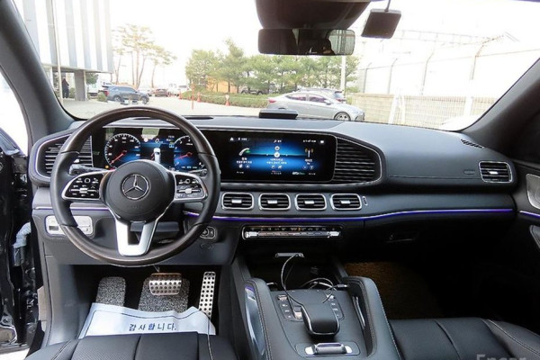2023 Mercedes-Benz GLS с пробегом 4 451 км