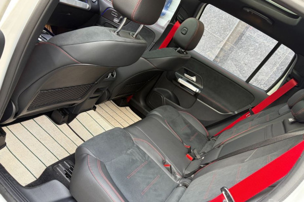 2022 Mercedes-Benz GLB с пробегом 13 200 км