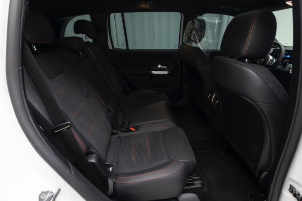 2023 Mercedes-Benz GLB с пробегом 32 959 км