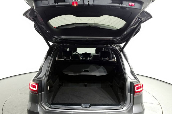 2023 Mercedes-Benz GLB с пробегом 23 944 км