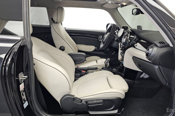 2022 Mini  с пробегом 24 662 км