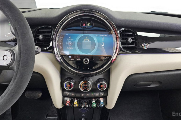 2022 Mini  с пробегом 24 662 км