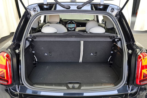 2022 Mini  с пробегом 24 662 км