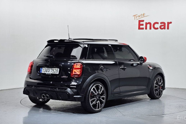 2023 Mini  с пробегом 15 564 км