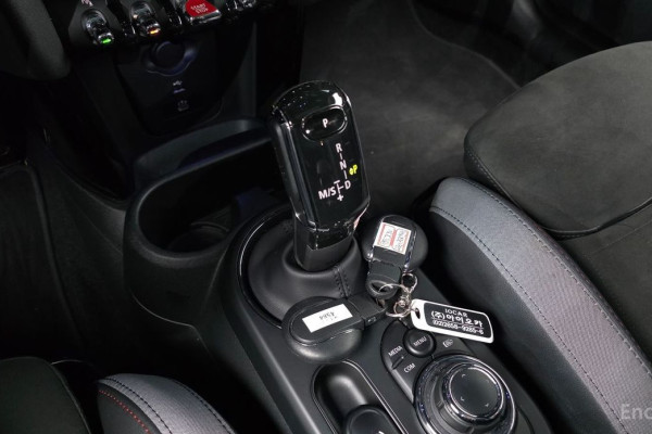 2023 Mini  с пробегом 35 764 км