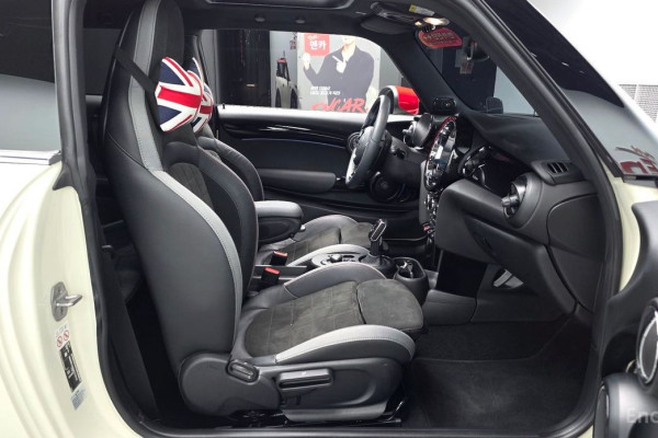 2023 Mini  с пробегом 35 764 км