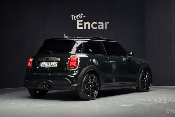 2022 Mini  с пробегом 37 967 км