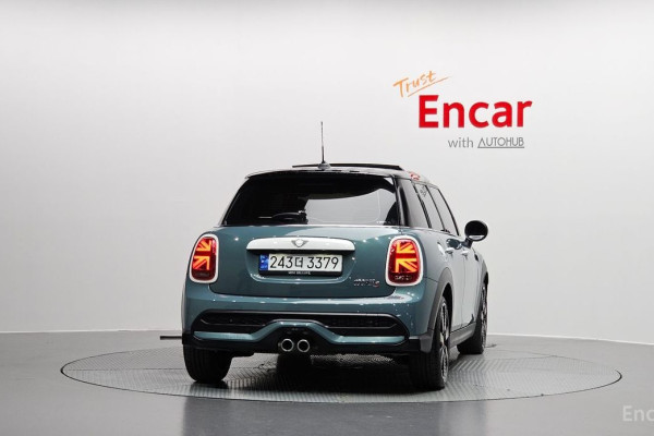 2023 Mini  с пробегом 21 162 км