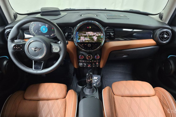 2023 Mini  с пробегом 21 052 км