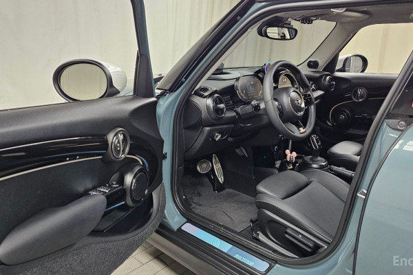 2023 Mini  с пробегом 21 162 км