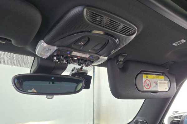 2022 Mini  с пробегом 37 967 км