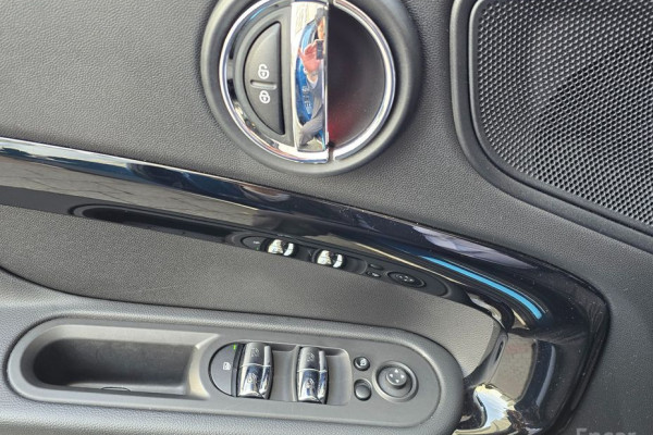 2023 Mini Countryman с пробегом 30 000 км