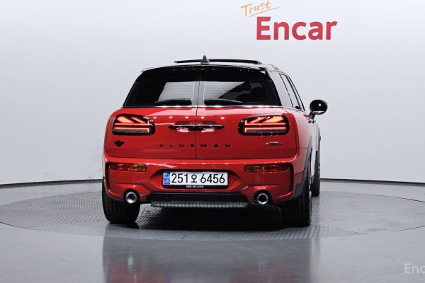 2023 Mini Clubman с пробегом 5 715 км