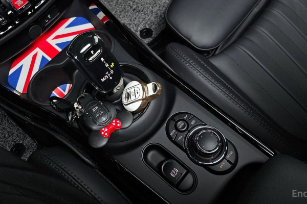 2023 Mini Clubman с пробегом 5 715 км