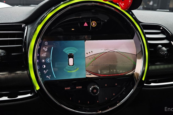 2023 Mini Clubman с пробегом 5 715 км