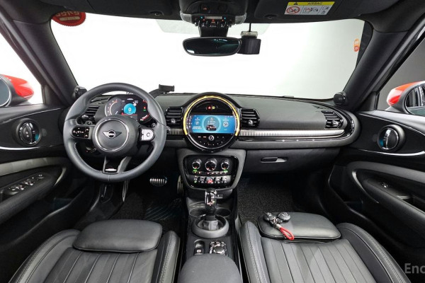 2023 Mini Clubman с пробегом 30 803 км