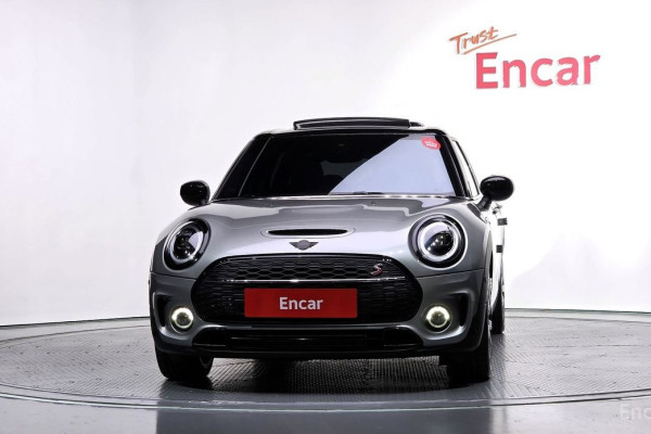 2023 Mini Clubman с пробегом 39 277 км