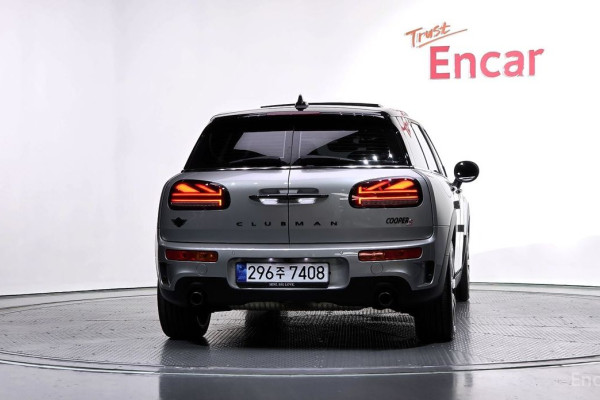 2023 Mini Clubman с пробегом 39 277 км