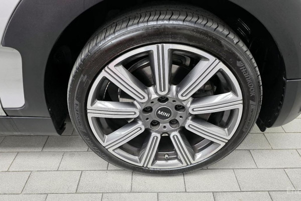 2023 Mini Clubman с пробегом 39 277 км