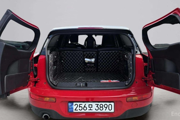 2022 Mini Clubman с пробегом 81 458 км
