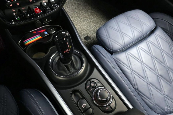 2023 Mini Clubman с пробегом 39 277 км