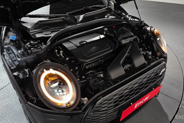 2023 Mini Clubman с пробегом 31 451 км