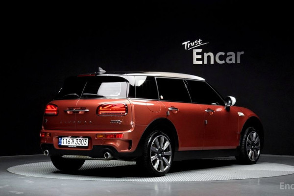 2023 Mini Clubman с пробегом 17 118 км