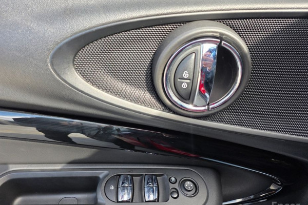 2022 Mini Clubman с пробегом 81 458 км