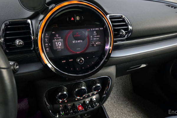 2023 Mini Clubman с пробегом 39 277 км