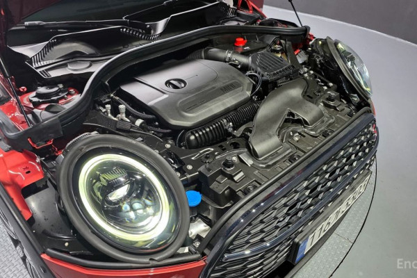 2023 Mini Clubman с пробегом 17 118 км