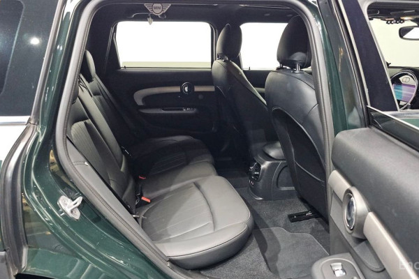 2023 Mini Clubman с пробегом 59 090 км