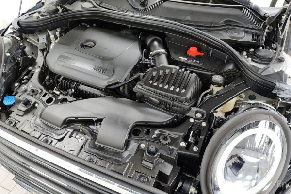 2023 Mini Clubman с пробегом 63 897 км