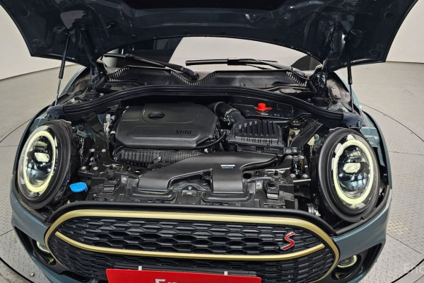 2022 Mini Clubman с пробегом 18 237 км