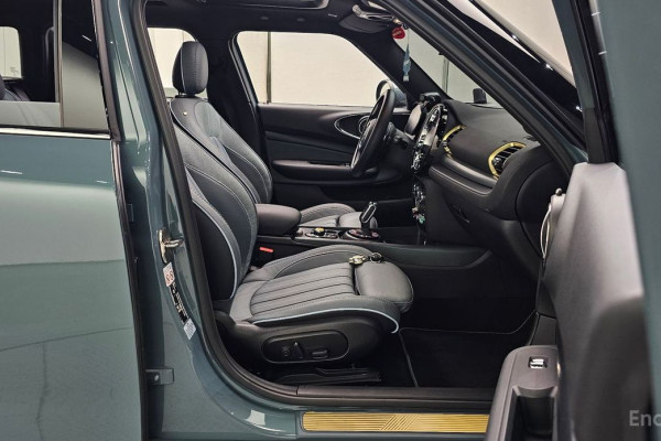 2022 Mini Clubman с пробегом 18 237 км