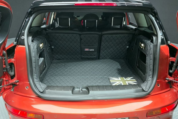 2023 Mini Clubman с пробегом 17 118 км