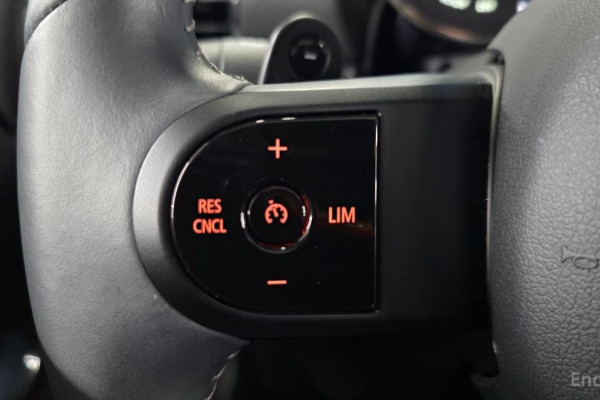 2022 Mini Clubman с пробегом 30 100 км