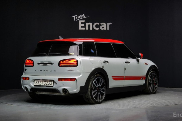 2022 Mini Clubman с пробегом 9 754 км
